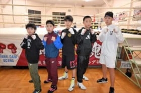 ���������킫�s�̔֏�񍂃{�N�V���O�����������@���k����5�l�D���A�S���ؕ�2�l