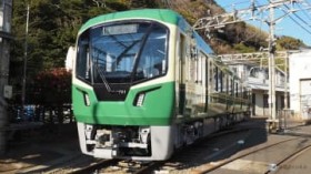 �]�m�d�A20�N�Ԃ�̐V�^�ԗ��u700�`�v�����J�@���]���ӎ������������̃f�U�C��