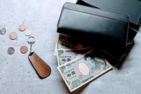 �u�o�ϓIDV�v���甲���o�������c�u�����v���l���Ă��邪�v�Ɍ����Ȃ��ƔY��50�㏗���ւ̃A�h�o�C�X���X