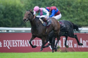 �y�M����܁z���ڃV���G���y���[�A���L�A�����t�@�[���ɒ��O�c�p�u���[�X�g�b�L���O��V