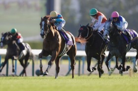 �y�e�ԏ܁z�����[���̐_�R��I�A�[�o���V�b�N���Ō�̈ꊥ�𐧂���c�_�m���f�T�C���͔s���