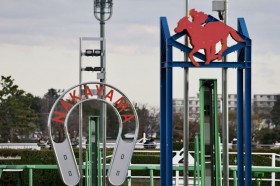 �y�J�y��S�z�K�r�[�Y�V�X�^�[���ڐ�𐧂���c�X�ꐽ�X�ɂ͏d�܏�V