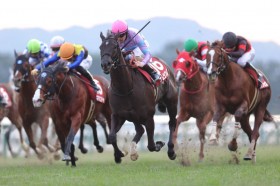 �y��_C�z�����[���̐_�R���y��I�i�����N���A�������ɍ����؂�