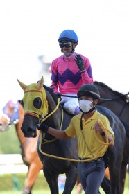 �y�D�y8R�z���L�i���^�q�J����V��JRA�ʎZ4600����B��