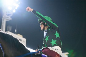 �y���E�A�t�^�[5�X�^�[�܁z������7�������őO�N��147���c�t�@�[���q����V