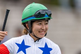 �y�V��3R�z3�A�P839���~���̑�g���c�����C���t���[��V�ō������ދR�肪JRA�ʎZ100���B��