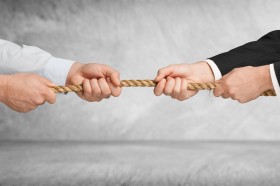 �_�C�������h���ЃI�����C���j�㏉!?�Ȃ��A�w9code�i�i�C���R�[�h�j�肢�x�́A�A��100���˔j�����̂��H