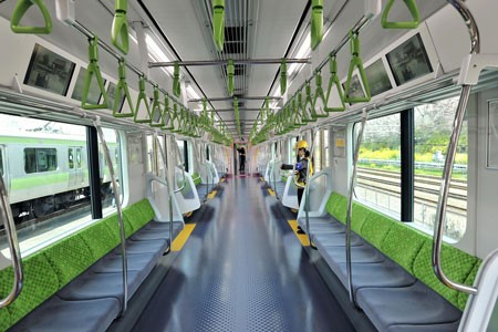 電車内広告はオワコンか？山手線きっかけで広がる新たな動き