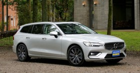 �{���{ �V�^V60�A�g������ɗD�ꂽ�ŐV���S���y����L�z