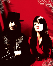 �U�E�z���C�g�E�X�g���C�v�X��N���������ς悤�I