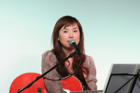 MAY�A�g�����̉̐��h�Ɍ����E�b�g���H