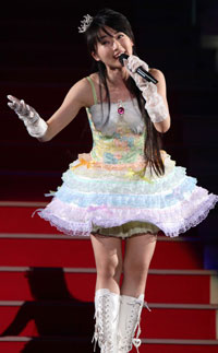 �����ށX�A���D�A�[�e�B�X�g���̃A���[�i�ő勻���I