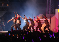 �u�ǂ񂾂��`�I�v�Ɗؗ��I�[���X�^�[��2��8000�l����M��!!