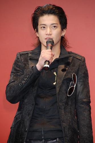 画像・写真 | ワルメン小栗旬、二日酔いでも50人は倒せる！？ 2枚目