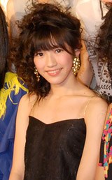 �a�J���G����!! AKB48���t�@�b�V�������f���ɏ�����