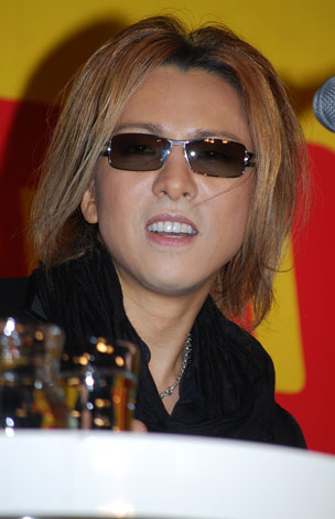 YOSHIKIが、TOSHIが爆笑トーク X JAPAN公開トークライブ | ORICON NEWS