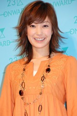 ミポリンに憧れ？ 菅野美穂、『23区』の顔に｜最新ニュース