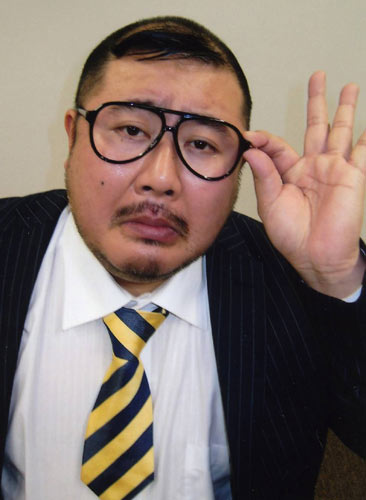 芋洗坂係長が 専務 部長と舞台に登場 Oricon News