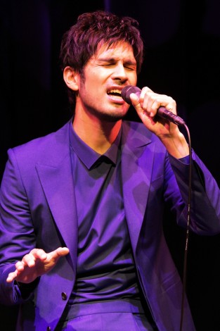 画像 写真 平井堅 Ken Sbar が10周年 自分をほめてあげたい 2枚目 Oricon News