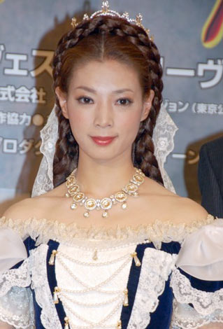 画像 写真 涼風 朝海で新 エリザベート 公演 男性陣は早くもメロメロ 3枚目 Oricon News