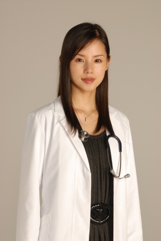 小西真奈美が小児医師役に挑戦 医療制度が抱える問題点を浮き彫りに Oricon News