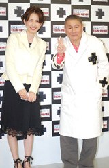 画像 写真 渡辺真理の結婚報告会見にたけし乱入 2枚目 Oricon News
