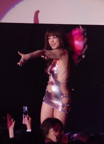 画像 写真 ジュリアナ東京が1日限定復活 アラフォー世代 がお立ち台で乱舞 9枚目 Oricon News
