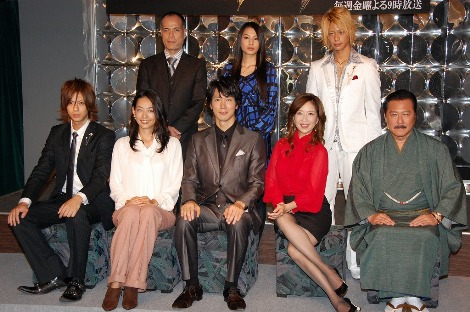 画像 写真 伝説のホスト役で連ドラ初主演 佐々木蔵之介 シャンパンコール 披露 3枚目 Oricon News