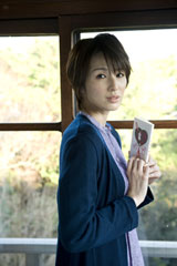母親役的な長女（30歳）を演じる吉瀬美智子　