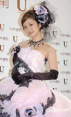 画像 写真 上戸彩がウェディングドレス初プロデュース 自身の 電撃 結婚は ない 5枚目 Oricon News