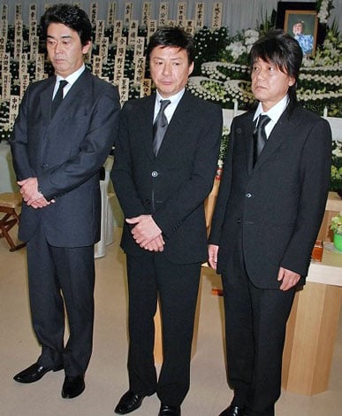 画像 写真 青山孝史さん通夜でメンバー悲痛 フォーリーブスはあいつで始まりあいつで終わった 2枚目 Oricon News