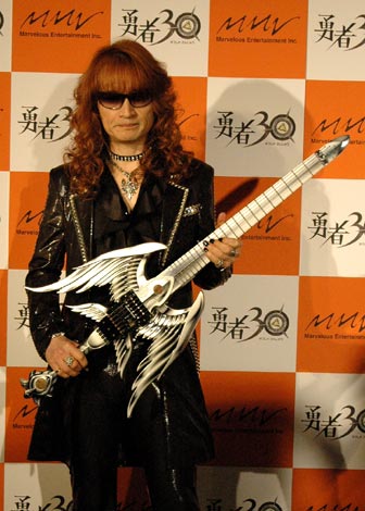 アルフィー高見沢 全国ツアーで 剣型 ギター復活 Oricon News