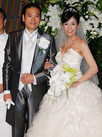 画像 写真 川島なお美 鎧塚俊彦夫妻が結婚会見 私という名のワインを彼というグラスで熟成 2枚目 Oricon News