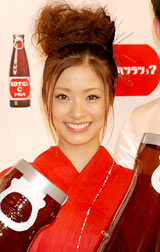 ��ˍʁA�VCM�œ����_�N�Ƃ��� �����o�[�̓f�[�g��]