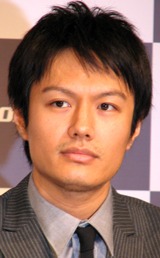 �����w�ߕ߂ɃG�C�x�b�N�X�u��ςɈ⊶�v�A�����u���O�͕�