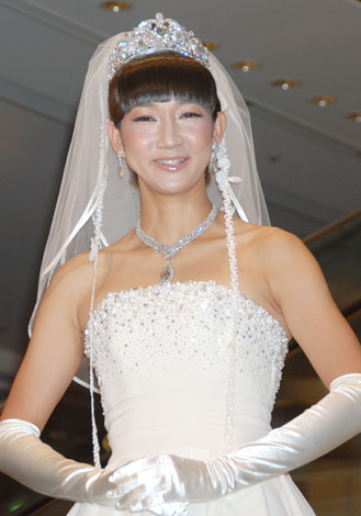 映画「あなたは私の婿になる」公開記念イベントでウエディングドレス姿を披露した虻川美穂子（C）ORICON DD inc.　
