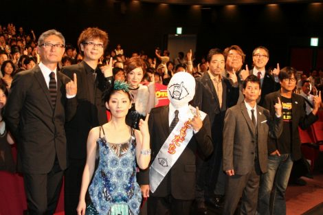 唐沢寿明の画像 写真 平愛梨 世紀少年 最終章 の初日舞台あいさつで号泣 80枚目 Oricon News