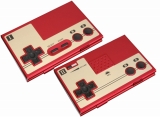10月下旬より全国で発売される『Nintendoファミコンコントローラー型名刺ケース』（c）Nintendo　Licensed by Nintendo　