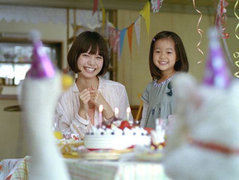 宮崎あおい 子役の女の子にメロメロ 笑ってくれるだけで嬉しい Oricon News