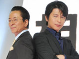 新ドラマ『相棒 season8』の製作発表会見に出席した(左から)水谷豊、及川光博 (C)ORICON DD inc. 