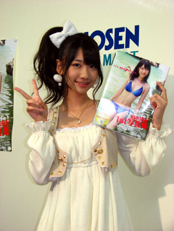 画像 写真 Akb48の現役高校生お天気キャスター 柏木由紀が1st写真集で海初体験 浮き輪が手放せません 2枚目 Oricon News