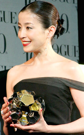 第5回『VOGUE NIPPON Women of the Year 2009 ＆ Decade 2009』授賞式に参加した、宮沢りえ　（C）ORICON DD inc.　