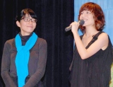 映画『アンを探して』の完成披露試写会に出席した、(左から)宮平貴子監督、監督の姉で主題歌を務めたjimama (C)ORICON DD inc. 
