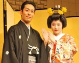 結婚式を終えた中村勘太郎と前田愛が、披露宴前に揃って記者会見を行った　（C）ORICON DD inc.　