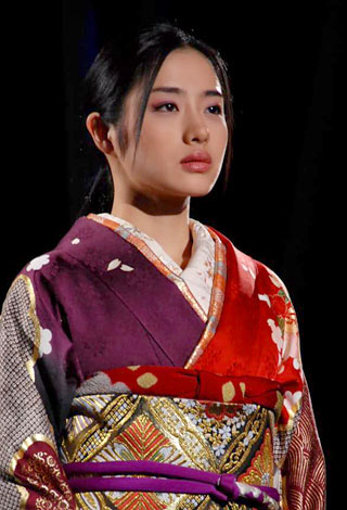 『日本の美を愛でる』着物ファッションショーにモデルとして出演した石原さとみ　（C）ORICON DD inc.　
