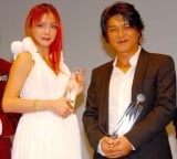 �y���A���i�E�������T�A�w�x�X�g�h���b�T�[�܁x�ɑI�o����������^�╄