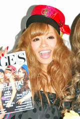 ���X���A�V�M�������n���ŃC�P�����Ƃ́g���݁h�ؖ]�@�֕P�ʍ؂͍��M�Ń_�E��