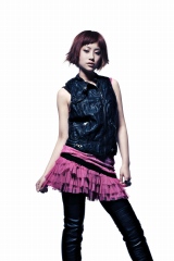 IMALU�A���N1���ɉ̎�f�r���[�u�g�{���̎��h��`�������I�v