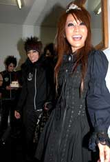 �g���l�C���h�̂͂�Ȃ̖\����haderu�́c�c�iC�jORICON DD inc.�@