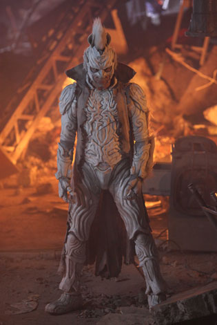 画像・写真 | 吊らされること200時間…哀川翔、前人未到のワイヤー